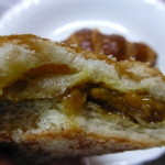 パン屋 プラティニ - 2014.07　焼きカレーパン、こんな感じ