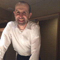 リョウリヤ ステファン パンテル - フランス人のぬいぐるみを被った、日本人。ステファンシェフ