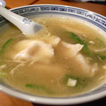 上海餃子 りょう華 - スープ餃子