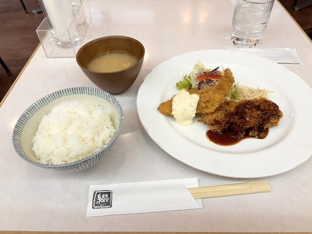 Gohan cafe Tsuzure