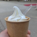 権現茶屋 - 東京の牛乳ソフトクリーム ￥500