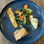 IL PLANETARIO - ⚫︎フリッタータ（イタリヤ風オムレツ）
      ⚫︎野菜のピクルス
      ⚫︎ゴルゴンゾーラとハチミツのムース
      ⚫︎地鶏（赤平火をどりレバー）クロスティーニ