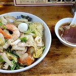 味のラーメン 海賊 - 海賊丼