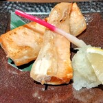 石と肴 地雷也 - キングサーモンハラス焼き