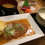 お食事処　たつ家 - しょうゆカツ定食