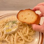 ビストロ ブルーキッチン&ボトルズ - 