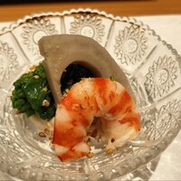 鮨 つむぎ - 海老と菜の花？の白和え（混ぜて完成）