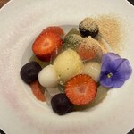 今菓子司 銀座凮月堂 - 季節のあんみつ　寒天も美味しい