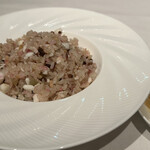 中国飯店 富麗華 - 清菜とフキ 松の実の卵白炒飯