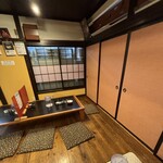 中華そば 四つ葉 - 店内