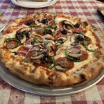 Byrd's Pizza & Ribs - カリフォルニアピザ