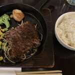 近江牛ステーキとがぶ飲みワイン ニクバルモダンミール - 