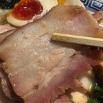 拉麺 生姜と肉 - 特製いろいろ部位チャーシュー