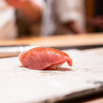 鮨 龍次郎 - 中トロ