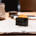 鮨 龍次郎 - 雲丹軍艦巻き