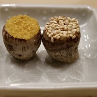 日本橋蛎殻町 すぎた - 海老芋の衣被ぎ 白胡麻 唐墨