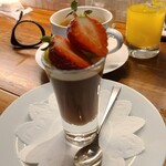 麹町ビストロ 階段の途中 - 