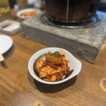 炭火焼肉ホルモンさわいし - キムチ