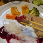 キッチン ブルー グローブ - ソースを添えて