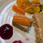 キッチン ブルー グローブ - 人参を乗せて