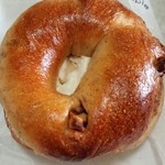 レディオベーグル - くるみベーグル＆ﾒｲﾌﾟﾙｳｫﾙﾅｯﾂｸﾘｰﾑﾁｰｽﾞ