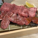俺の焼肉 博多 - 牛タン盛り合わせとハラミ3種盛り合わせ