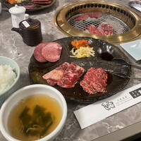 川崎名物 炭火焼肉 食道園 - 