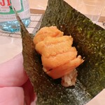 鮨 しゅん輔 - 浜中産の馬糞ウニです