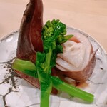 鮨 しゅん輔 - 先端まで卵がつまっておりました