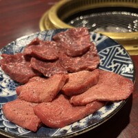焼肉ギュウミー - 