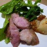 ポルチェリーノ - Pranzo Bのメインを取り分け