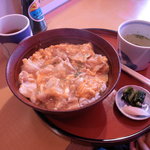 南ばら亭 - モチ豚丼