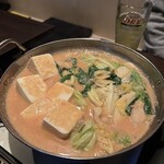 博多もつ鍋 はらへった 本陣 - 