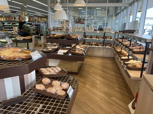 ブゥランジェリィ・アペ フジ三島店 - 伊予三島/パン | 食べログ