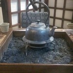 上村うなぎ屋 - 囲炉裏が付いてました♪