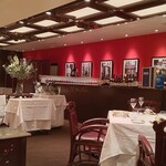 メゾン ポール・ボキューズ - 店内