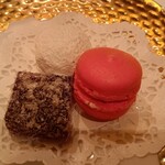 メゾン ポール・ボキューズ - 小菓子