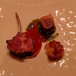 メゾン ポール・ボキューズ - 仔羊のキャレ肉