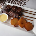 ラ・フォルタレサ - Anticuchos 4 palitos