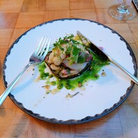 ザ タヴァン グリル＆ラウンジ - 