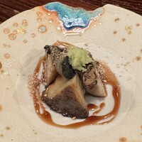 江戸心 山ぼうし - とても立派な鮑、贅沢です