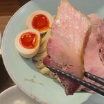 いかれたヌードル フィッシュトンズ - 贅豚肩ロース