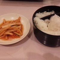 四川料理 龍の子 - 最初に出て来た