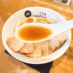 RAMEN ぶろす - 北海道醤油らーめん(スープ)