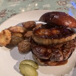 OVERWHELM HAMBURGER & BAR STAND - 