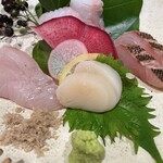 幻の和牛と三崎港直送鮮魚 モルゲン 横浜駅前店 - 