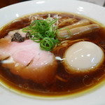 Japanese Soba Noodles 蔦 - 芳醇な清湯醤油スープ