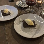 μ - ガトーショコラテリーヌとバニラアイス