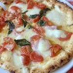 ピッツェリア・ダ・チールッツォ - DOC（ドック）