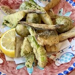 ピッツェリア・ダ・チールッツォ - 海の幸と野菜のフリットミスト